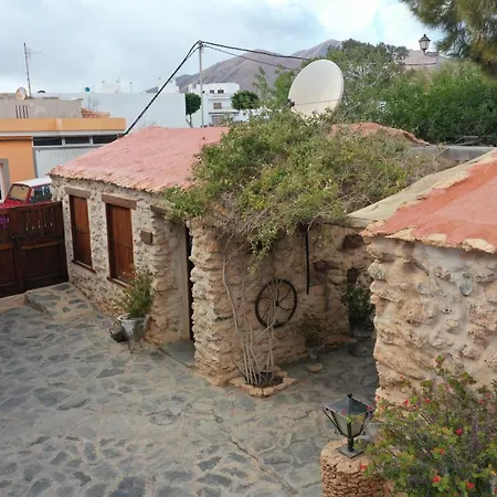 Tamasite Country house
