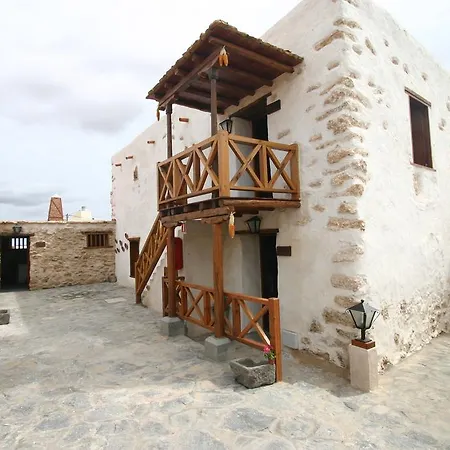 Tamasite Country house