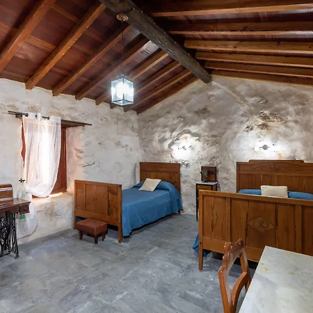 Tamasite Country house